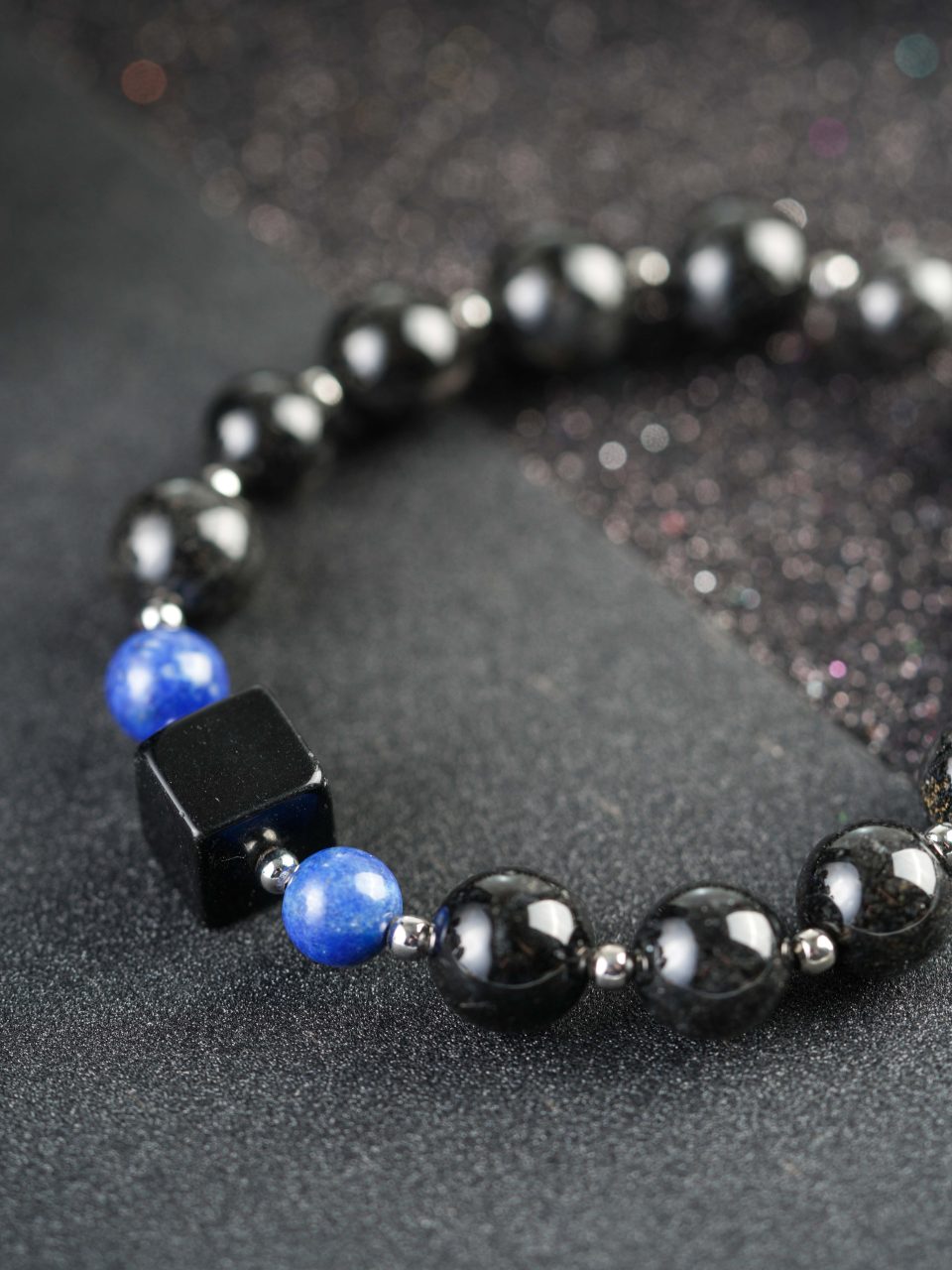 BLU09070