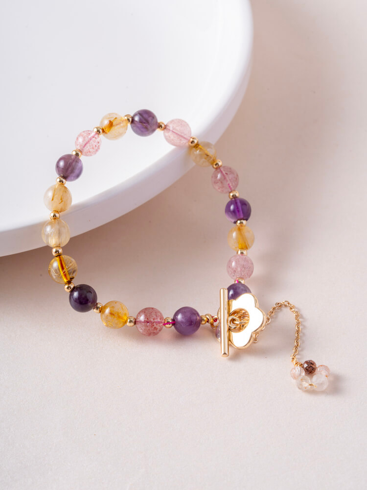 Designer Bracelet with Super Eight Floral Clasp 超八花扣手链设计款